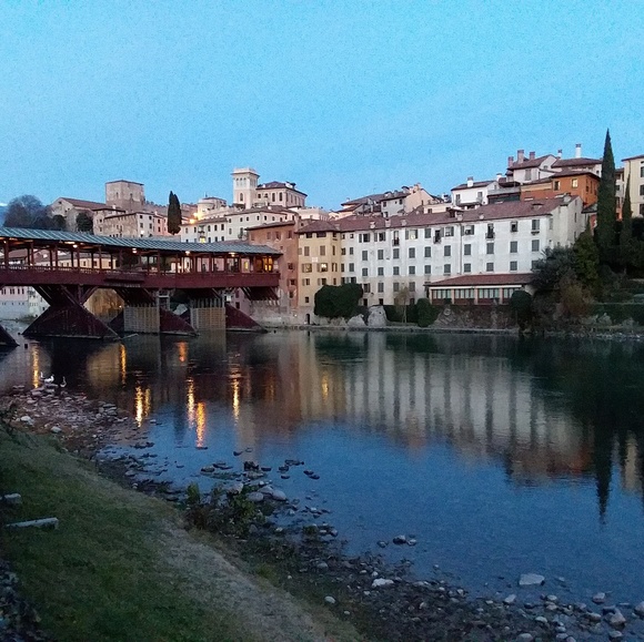 Meet your Posher, Isabella - Picture 7 of 11